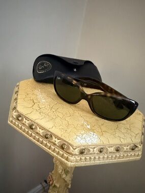 Ray-Ban Tortoiseshell Sunglasses with Dark Green Lenses. Scratch on left lens.